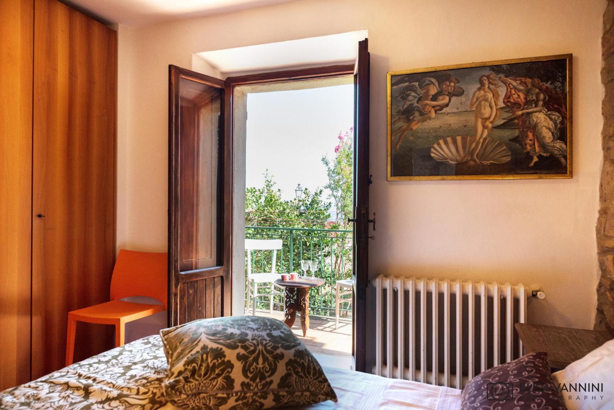 A Casa Di Rache & Bea Apartamento Volterra Exterior foto